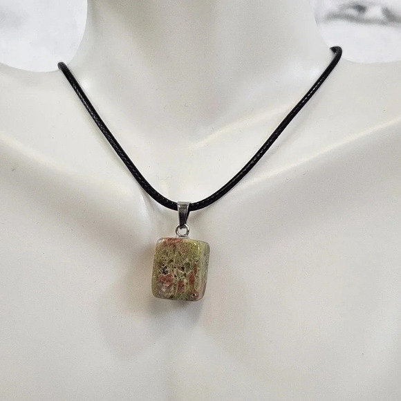 Unakite Natural Stone Cube Necklace with 18in Black Chain SN13 - Picture 4 of 4